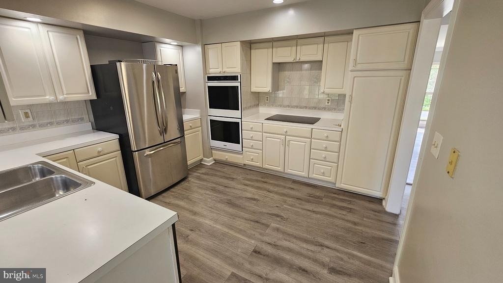 6089 Flagstone Court - Photo 6