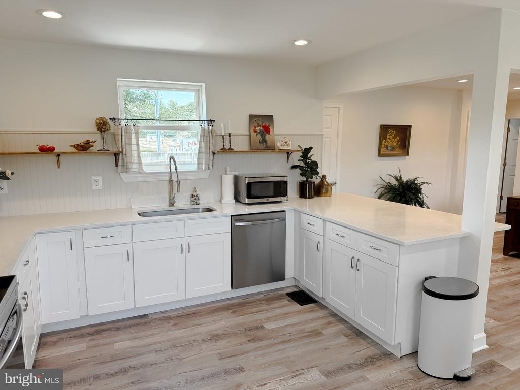 4985 Solomons Island Road - Photo 10