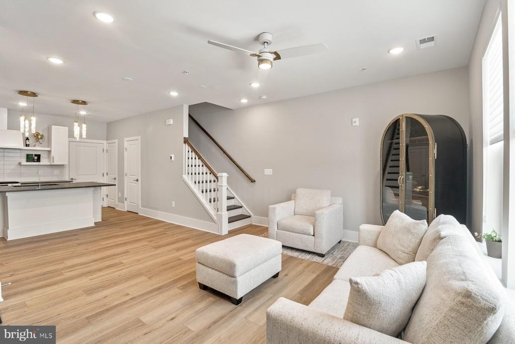 2506 W Peninsula Drive - Photo 2