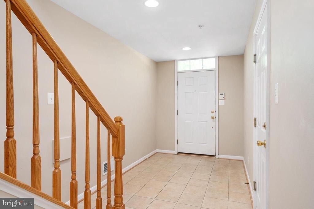 2418 Killarney Terrace - Photo 10