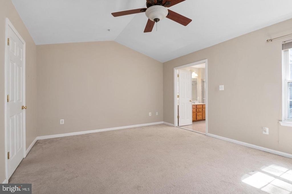 2418 Killarney Terrace - Photo 37