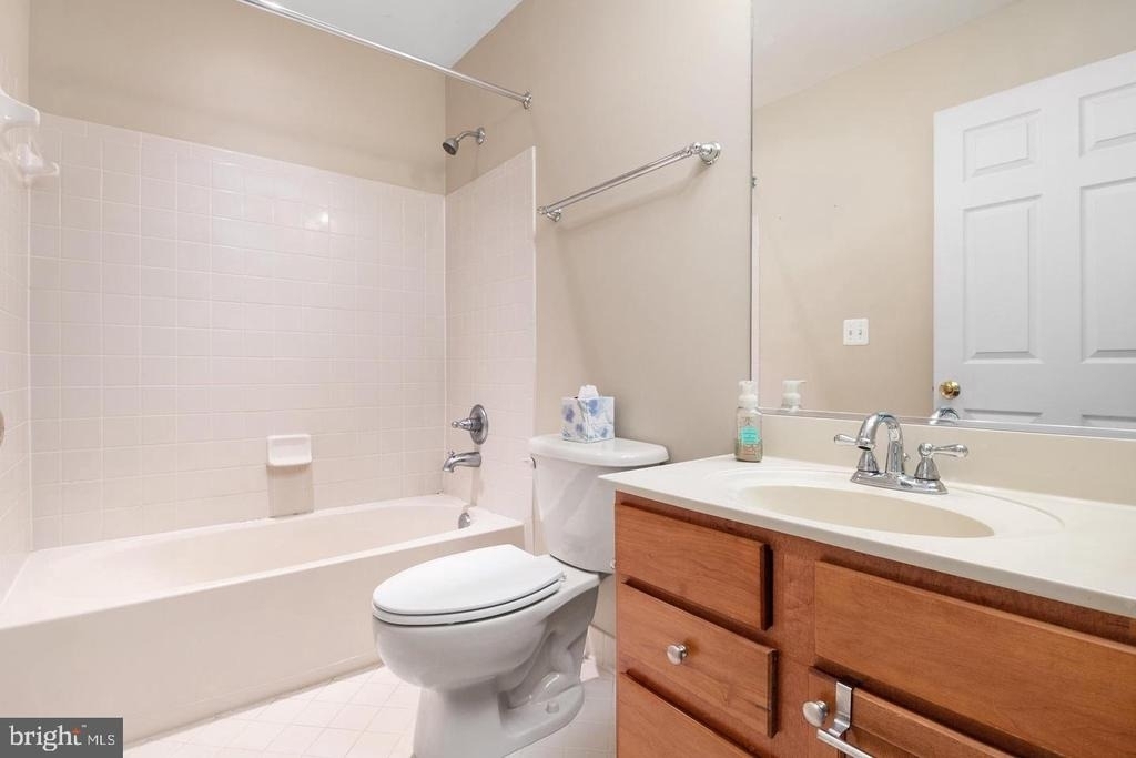 2418 Killarney Terrace - Photo 45