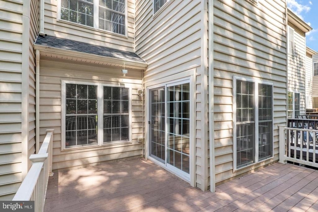 2418 Killarney Terrace - Photo 33