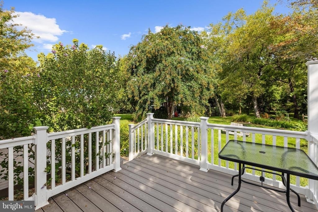 526 James Avenue - Photo 25
