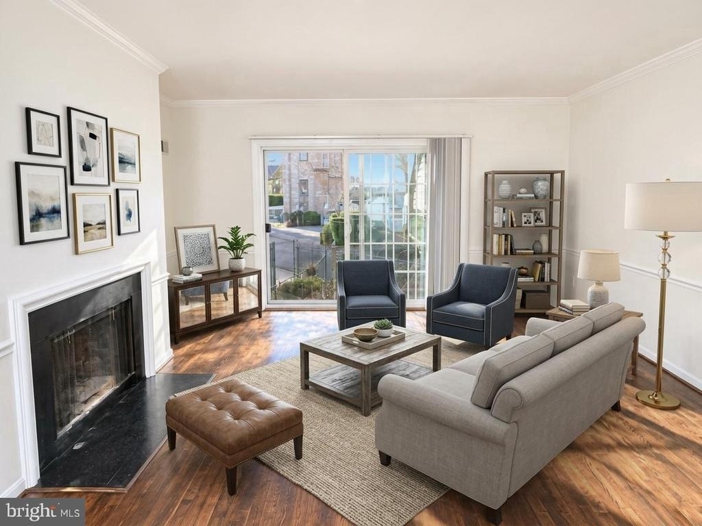 4436 Macarthur Boulevard Nw - Photo 0