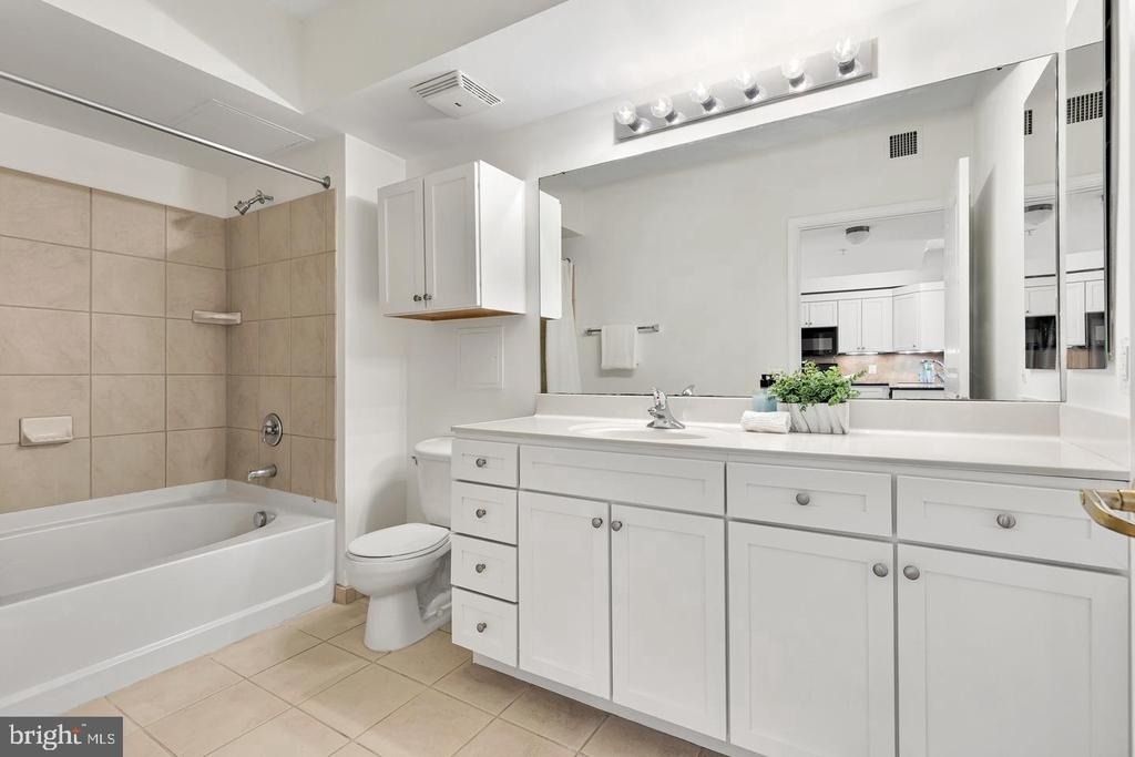 631 D Street Nw - Photo 11