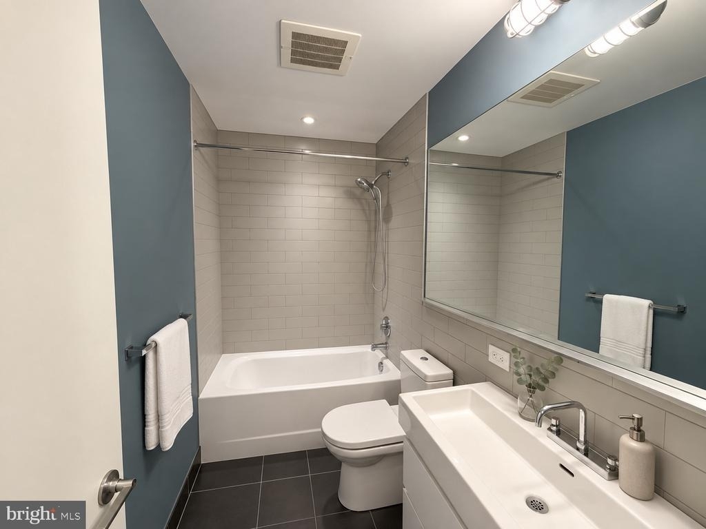 2030 Nw 8th Street Nw - Photo 9