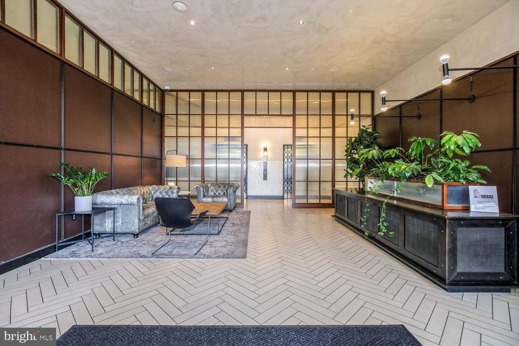 2030 Nw 8th Street Nw - Photo 3