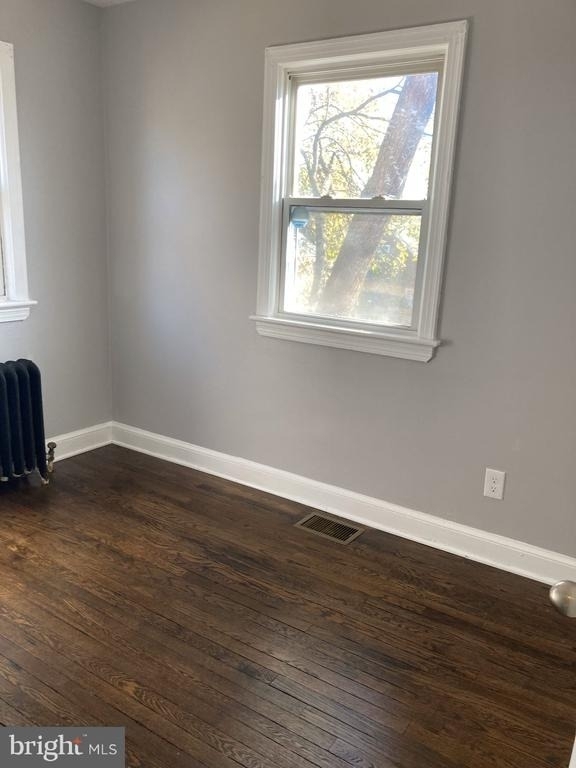 3326 10th Place Se - Photo 2