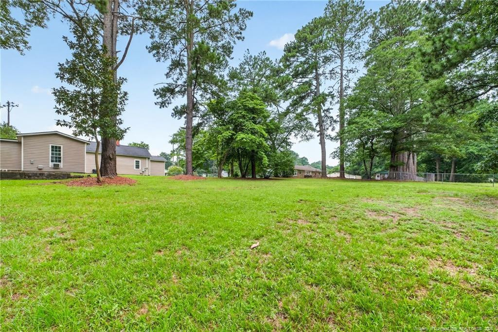 423 E Edinborough Avenue - Photo 45