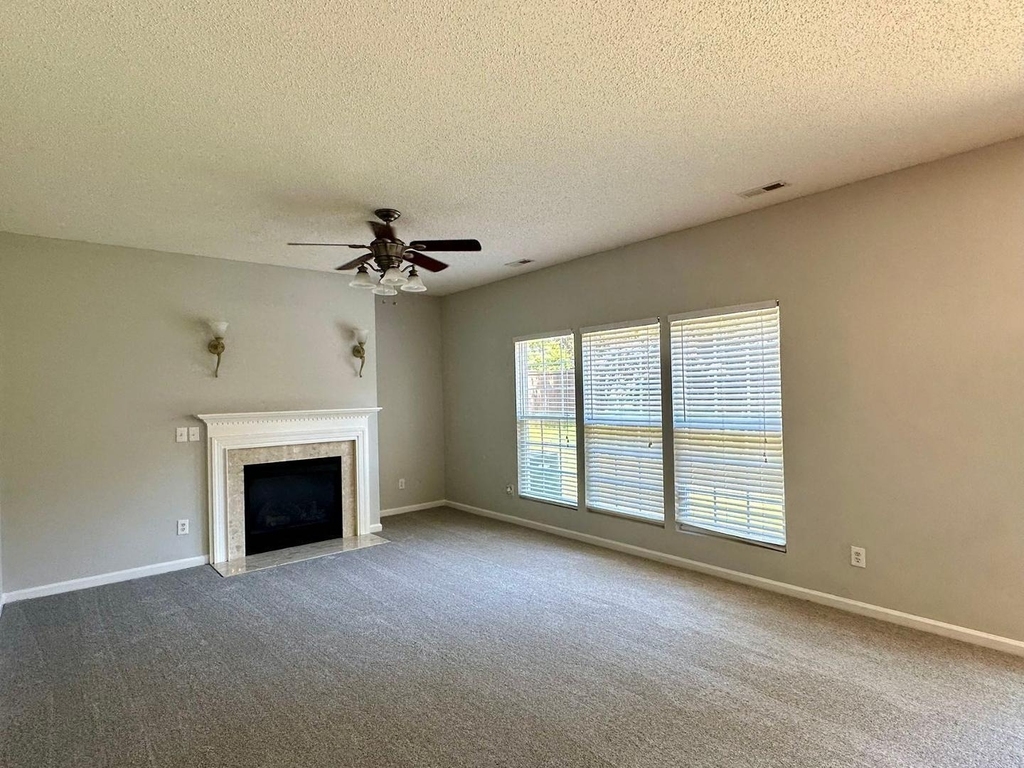 816 Vonkramer Court - Photo 7