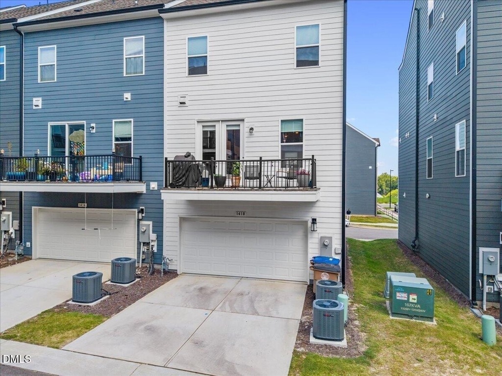 1418 Grove Village Road - Photo 30