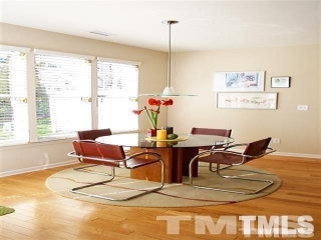 206 Royal Tower Way - Photo 2