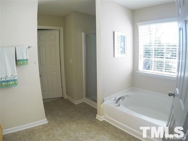 206 Royal Tower Way - Photo 10