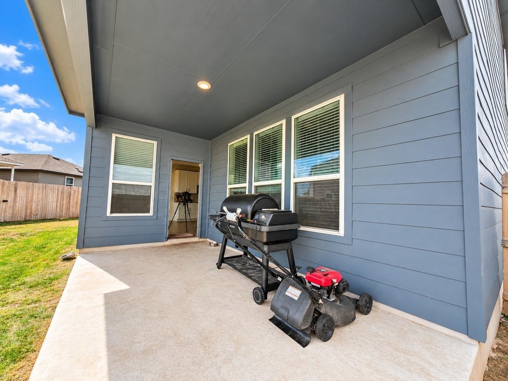 4015 Wild Bloom Rd - Photo 31