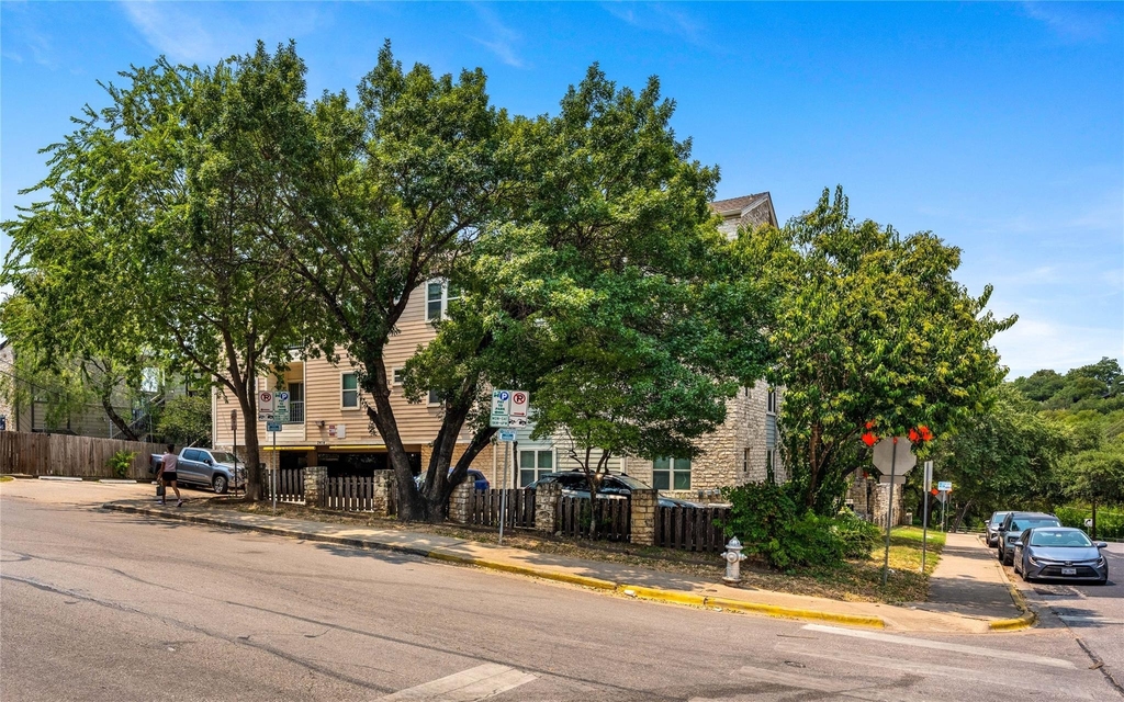 2414 Longview St - Photo 24