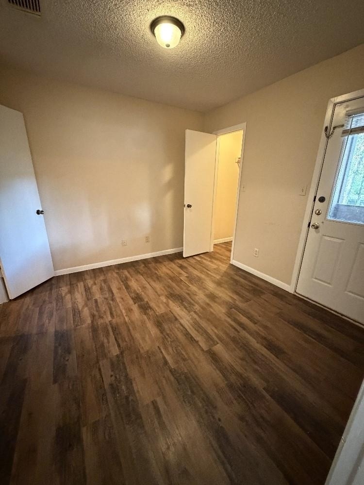 139 Elm Dr - Photo 1