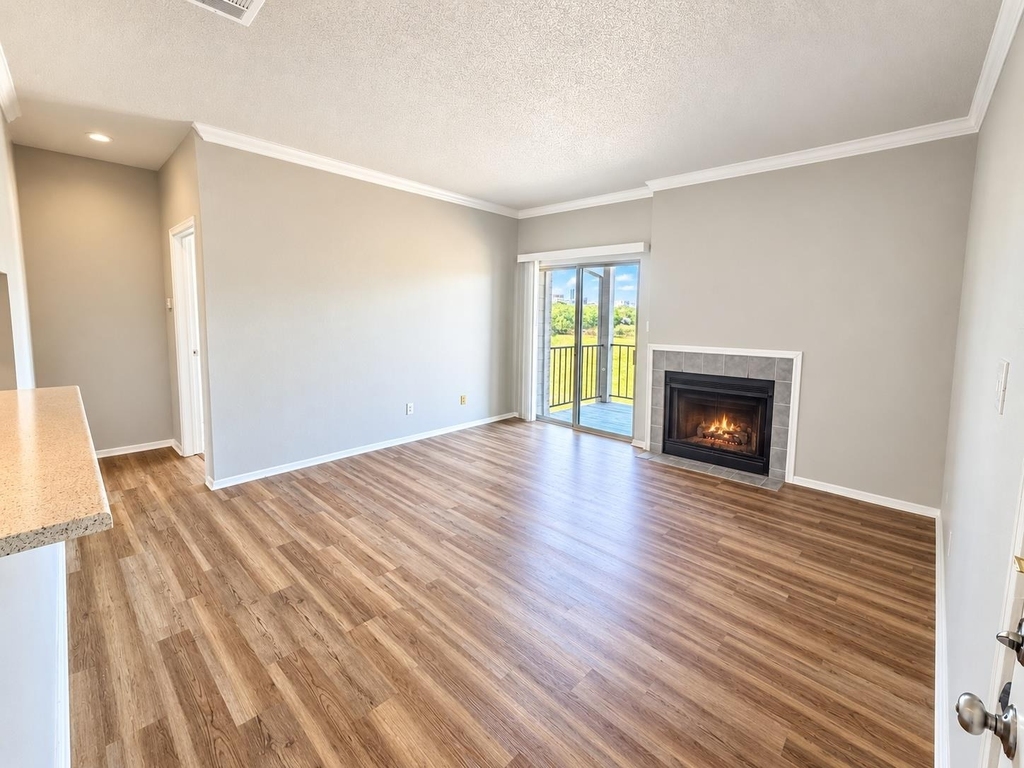12166 Metric Blvd - Photo 0
