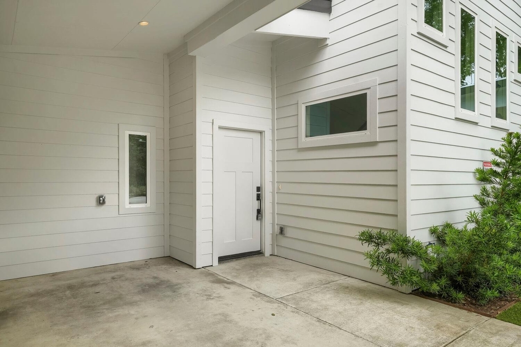 4805 Sara Dr - Photo 3