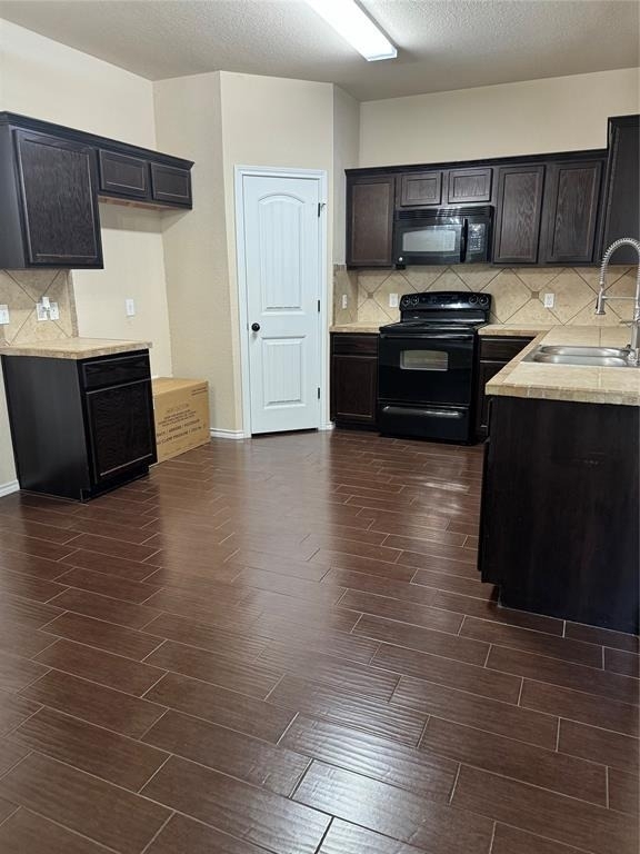 207 N College St - Photo 5
