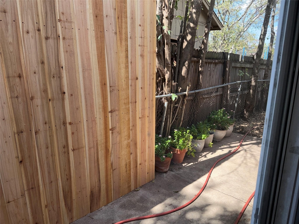 7708 Brodie Ln - Photo 13