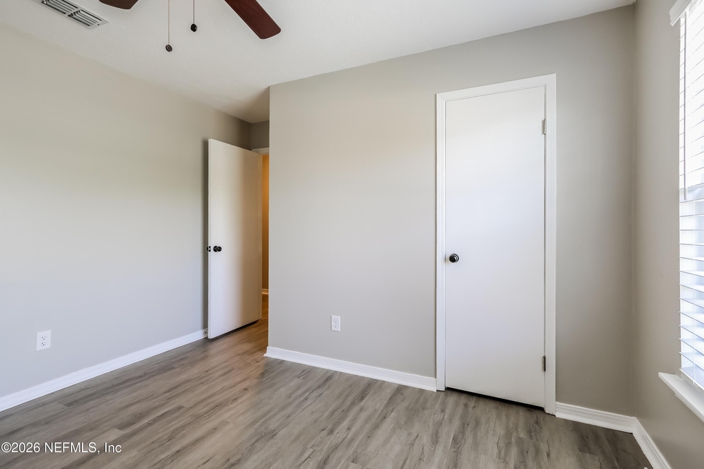 6349 Faulkner Drive - Photo 13