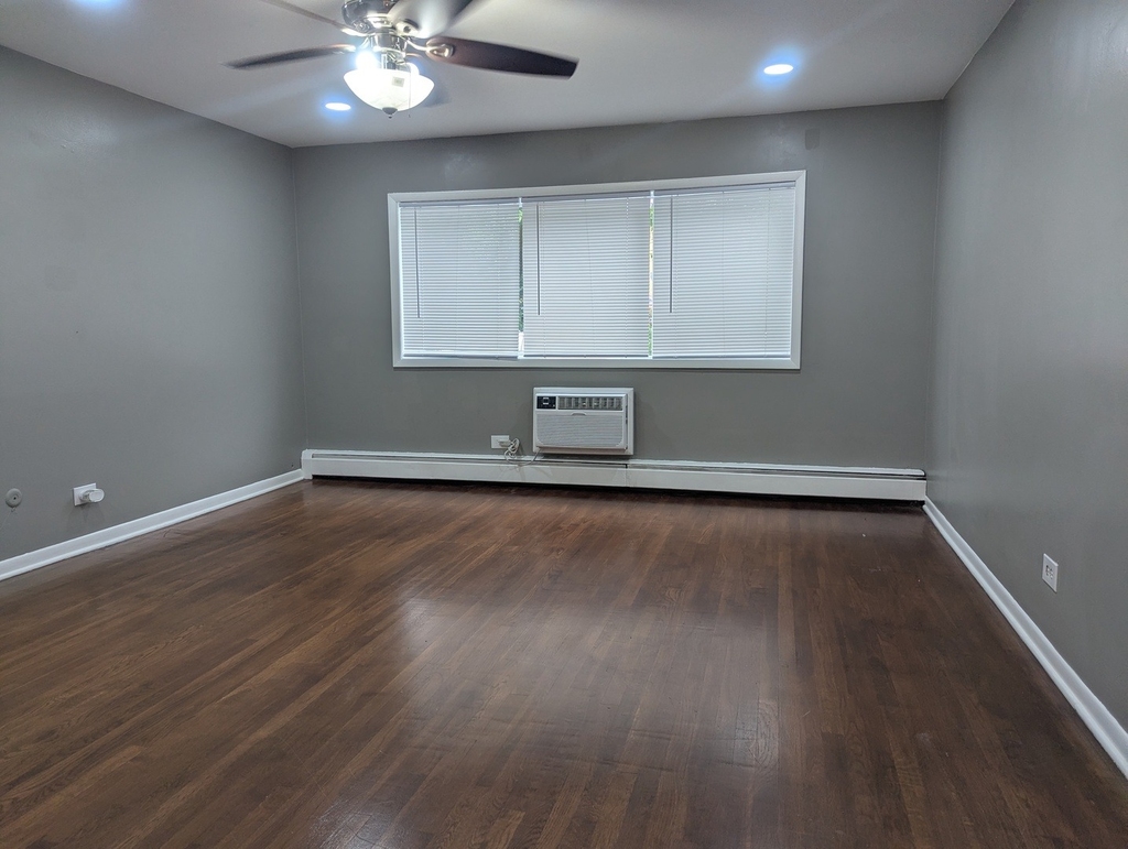 736 W Dempster Street - Photo 8
