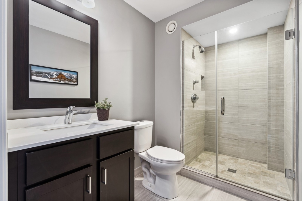 345 N Lasalle Drive - Photo 14