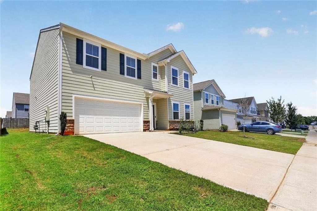616 Blue Ash Court - Photo 1