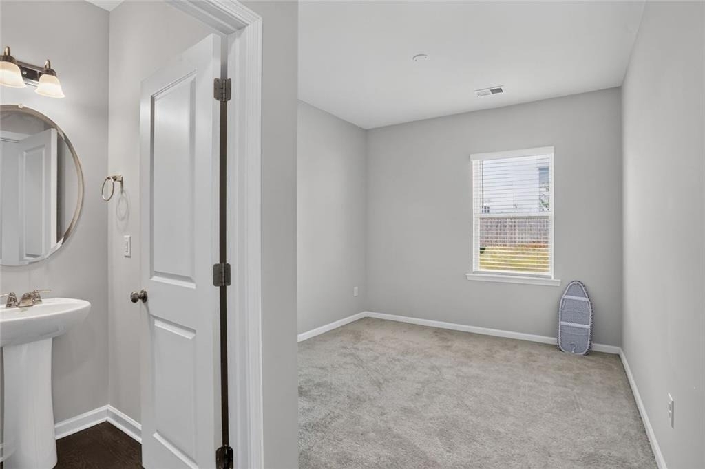 616 Blue Ash Court - Photo 18