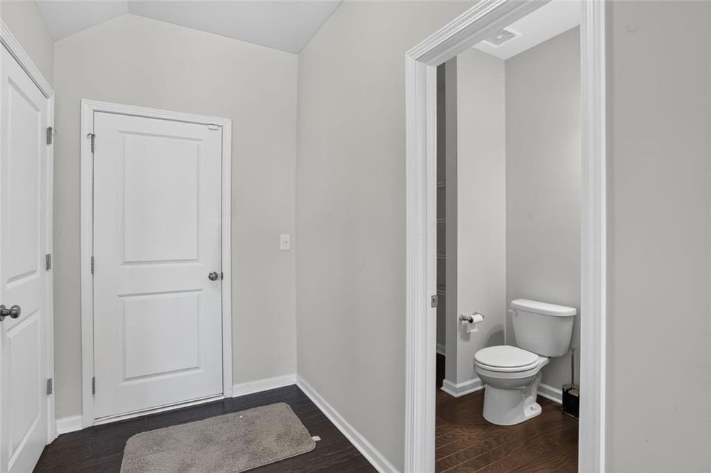 616 Blue Ash Court - Photo 17