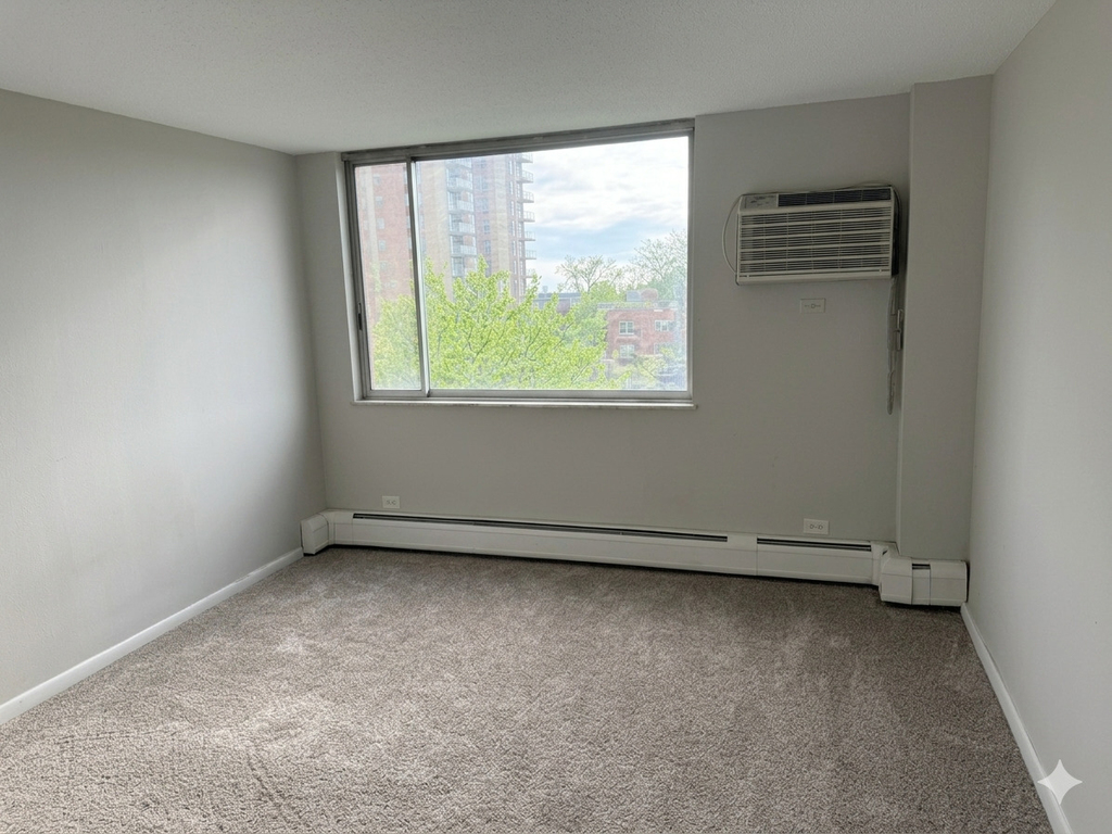 2211 S Stewart Avenue - Photo 11