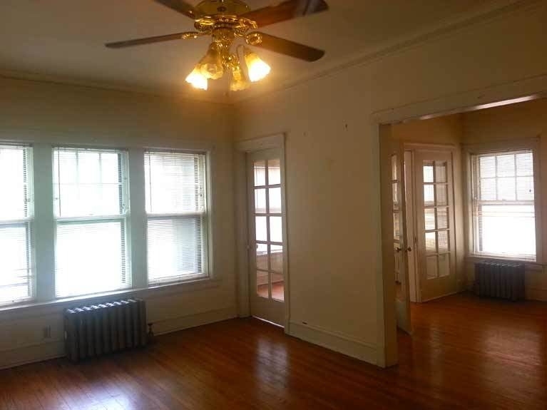 7514 N Hoyne Avenue - Photo 2