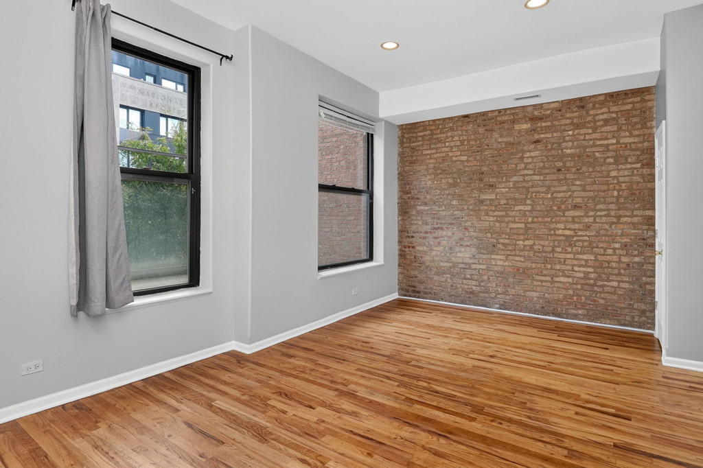 1422 W Taylor Street - Photo 3
