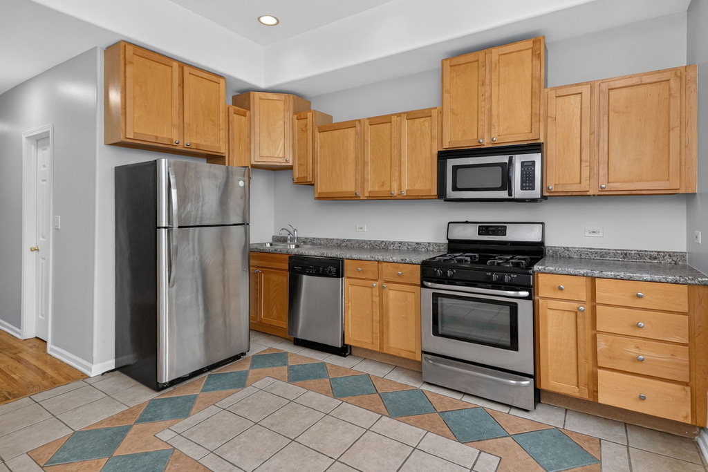 1422 W Taylor Street - Photo 6