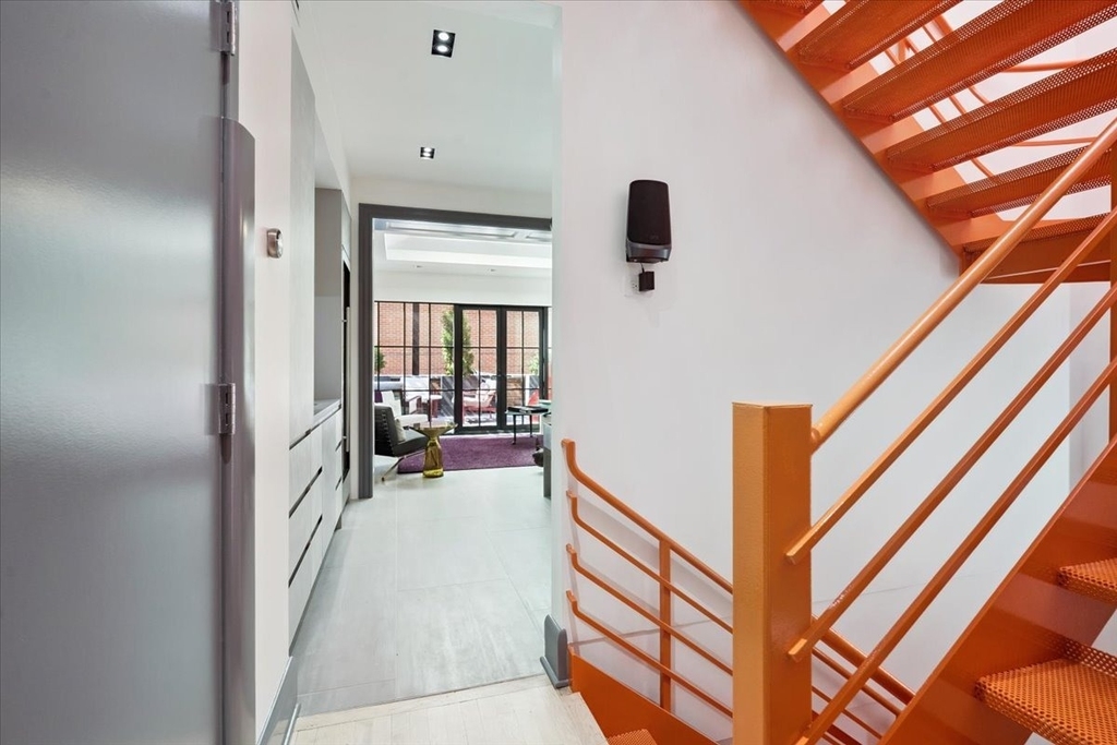 1318 N Astor Street - Photo 36