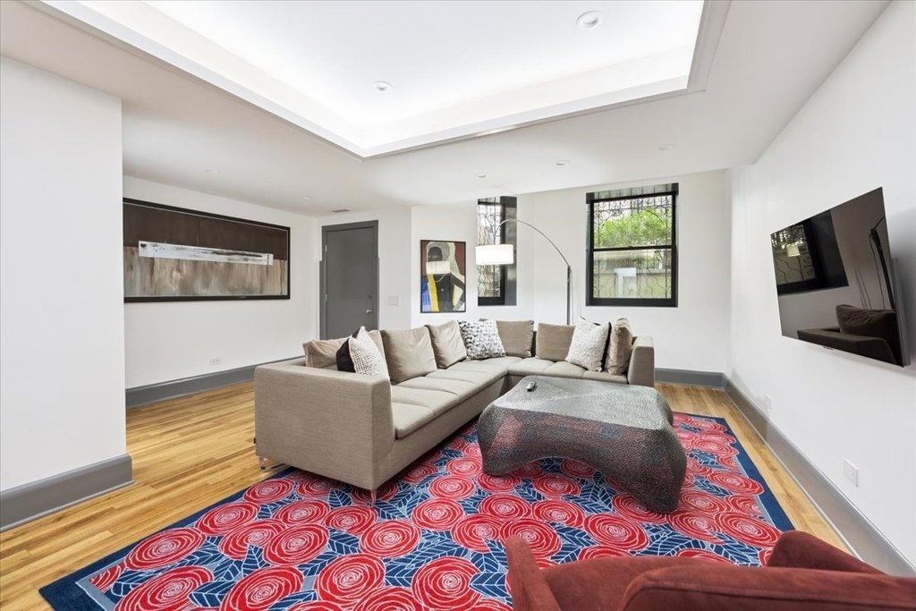 1318 N Astor Street - Photo 66