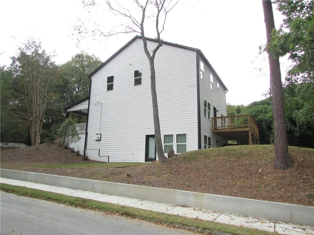 2367 Summit Avenue Nw - Photo 2