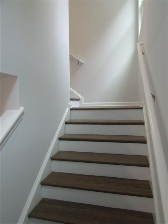 2367 Summit Avenue Nw - Photo 15