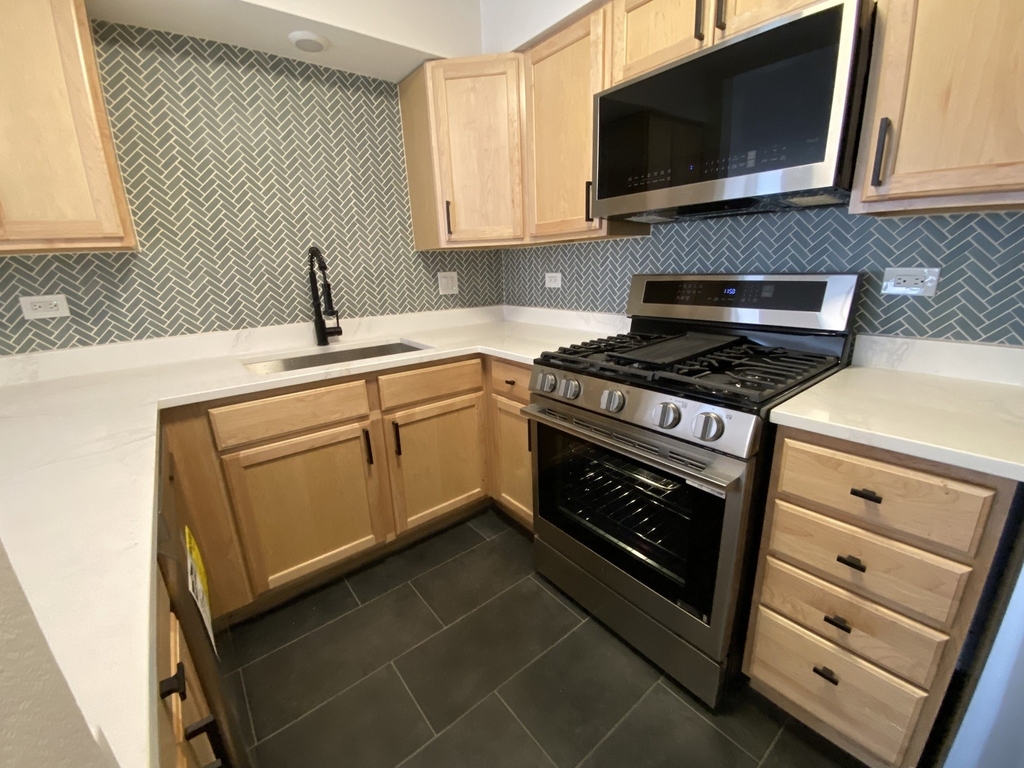 1455 W Fullerton Avenue - Photo 9