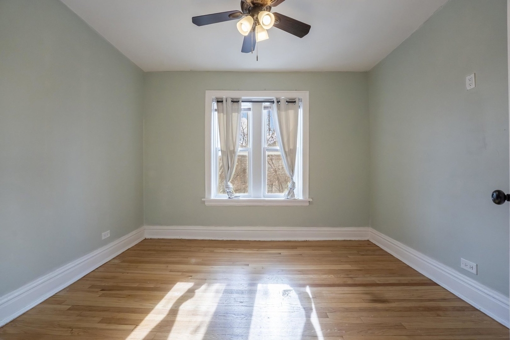 845 Lyman Avenue - Photo 11
