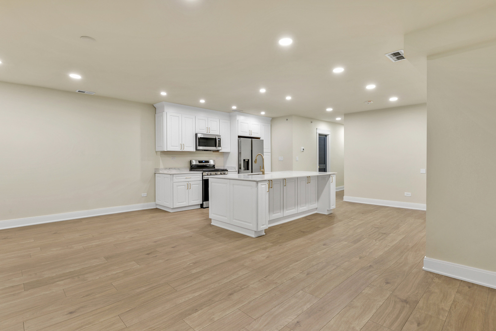 317 Canal Street - Photo 2