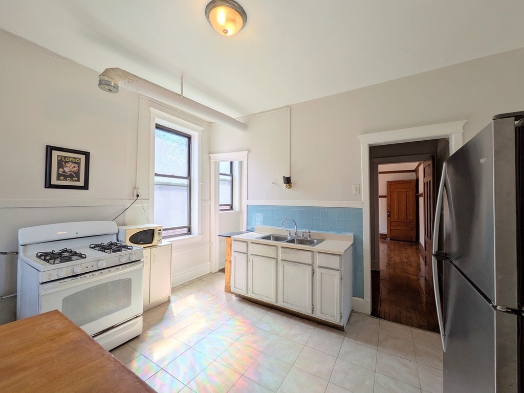 4943 N Winthrop Avenue - Photo 19