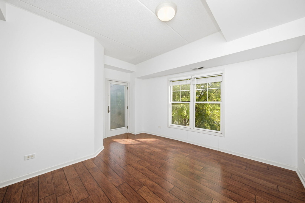125 Lakeview Drive - Photo 10