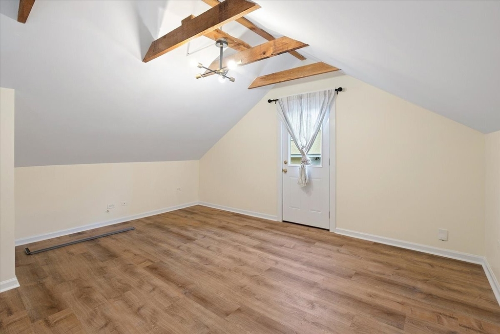 692 Cherry Avenue - Photo 4