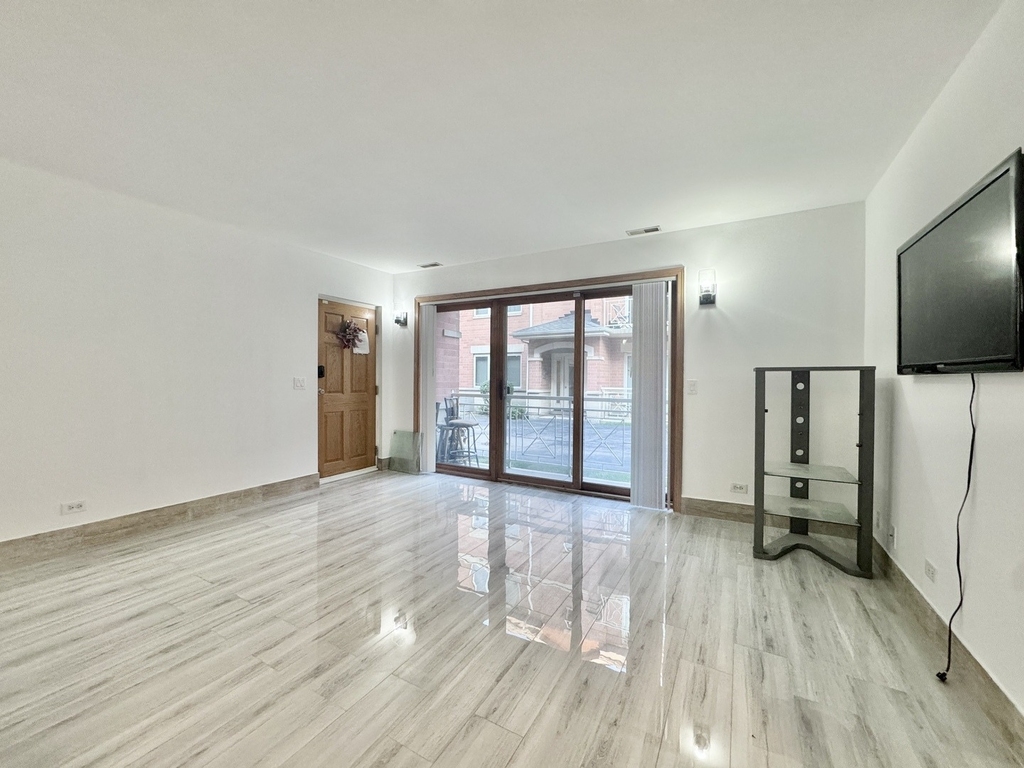 5965 N Northwest Highway - Photo 5