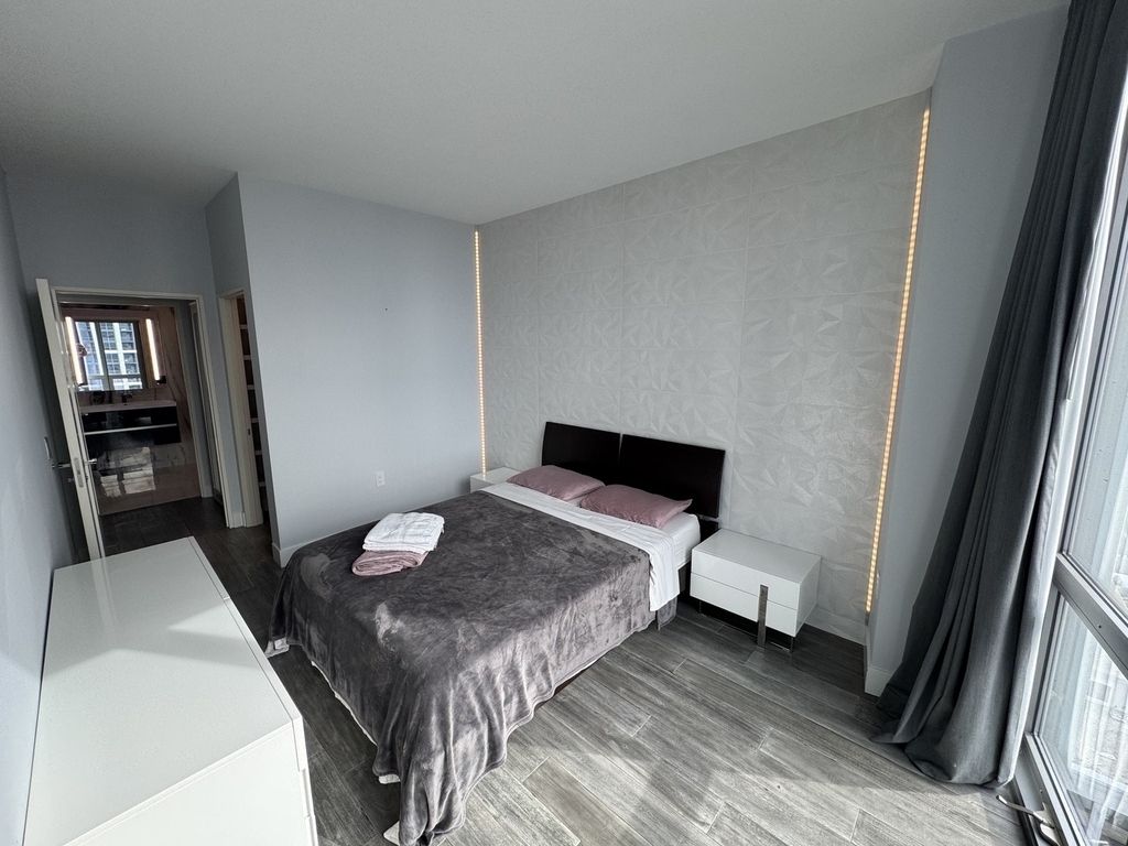1235 S Prairie Avenue - Photo 9