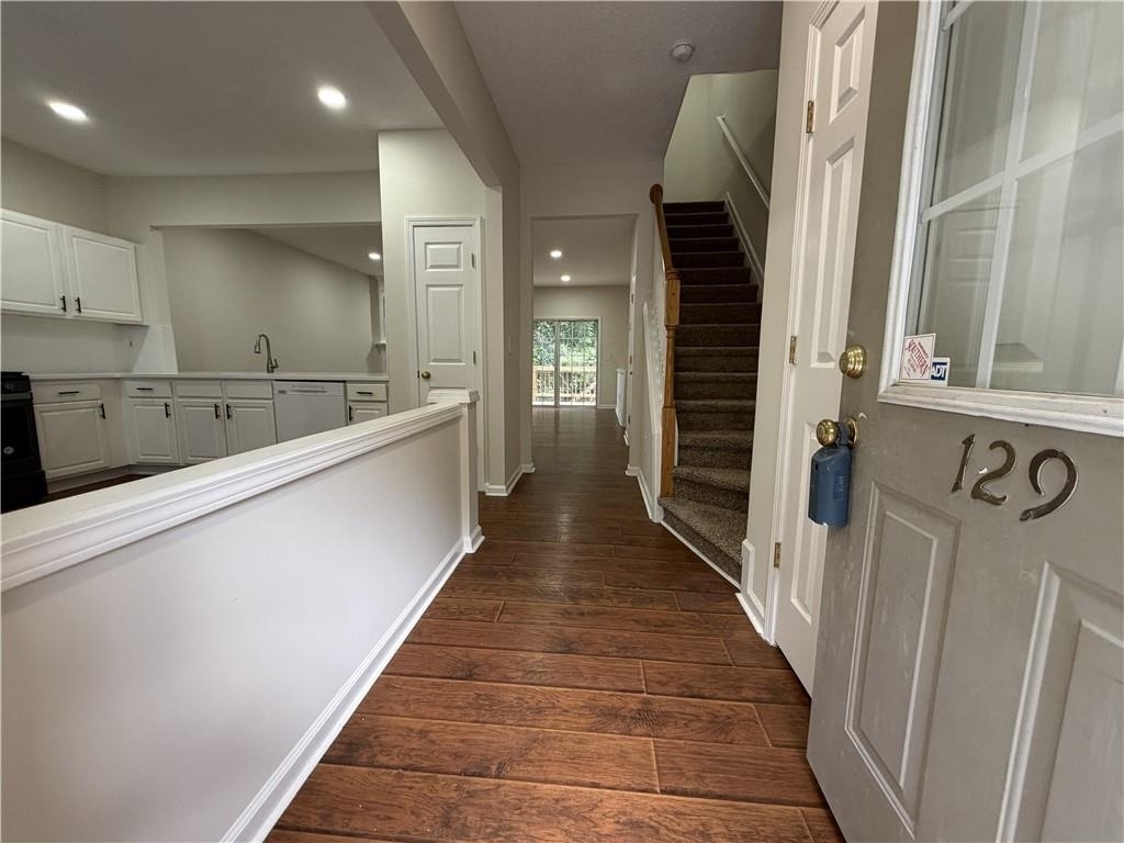 9155 Nesbit Ferry Road - Photo 4