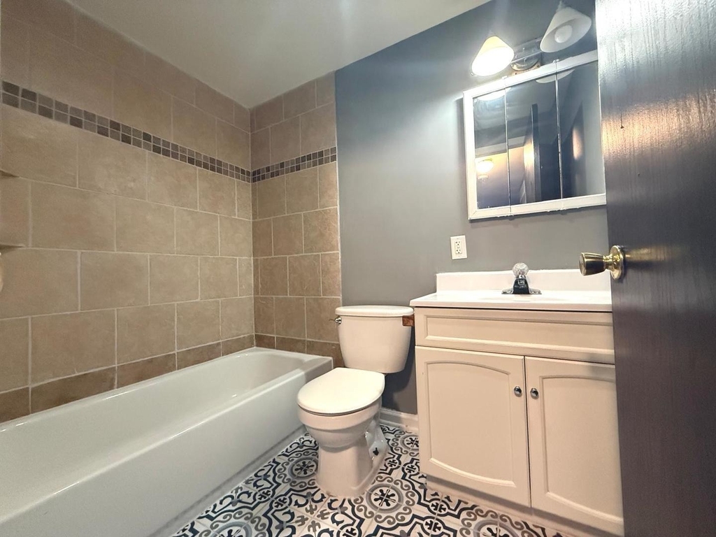 3023 Jamestown Court - Photo 9