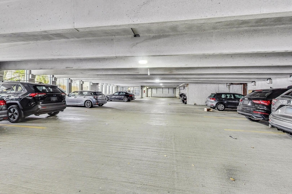 1645 W Ogden Avenue - Photo 54